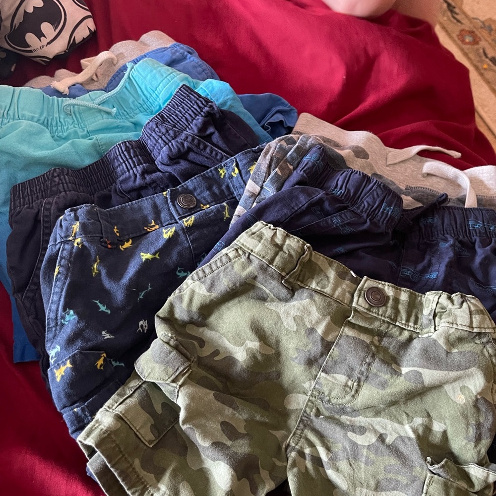 7 pairs of size 2t shorts